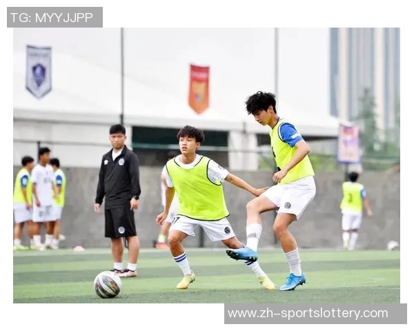 足球发展趋势分析与未来展望探讨全球化与科技对足球运动的影响